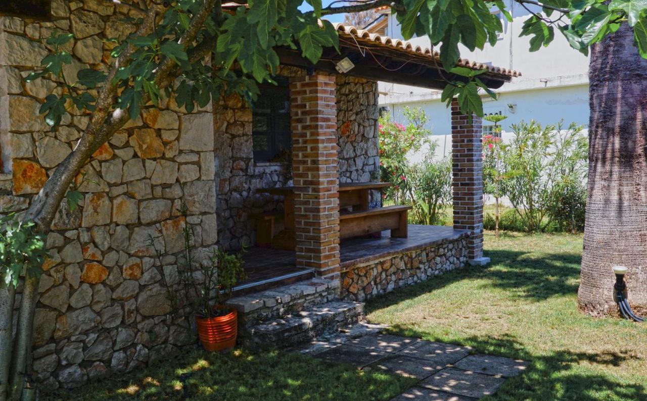 Villa Constantis Kalamaki  Luaran gambar