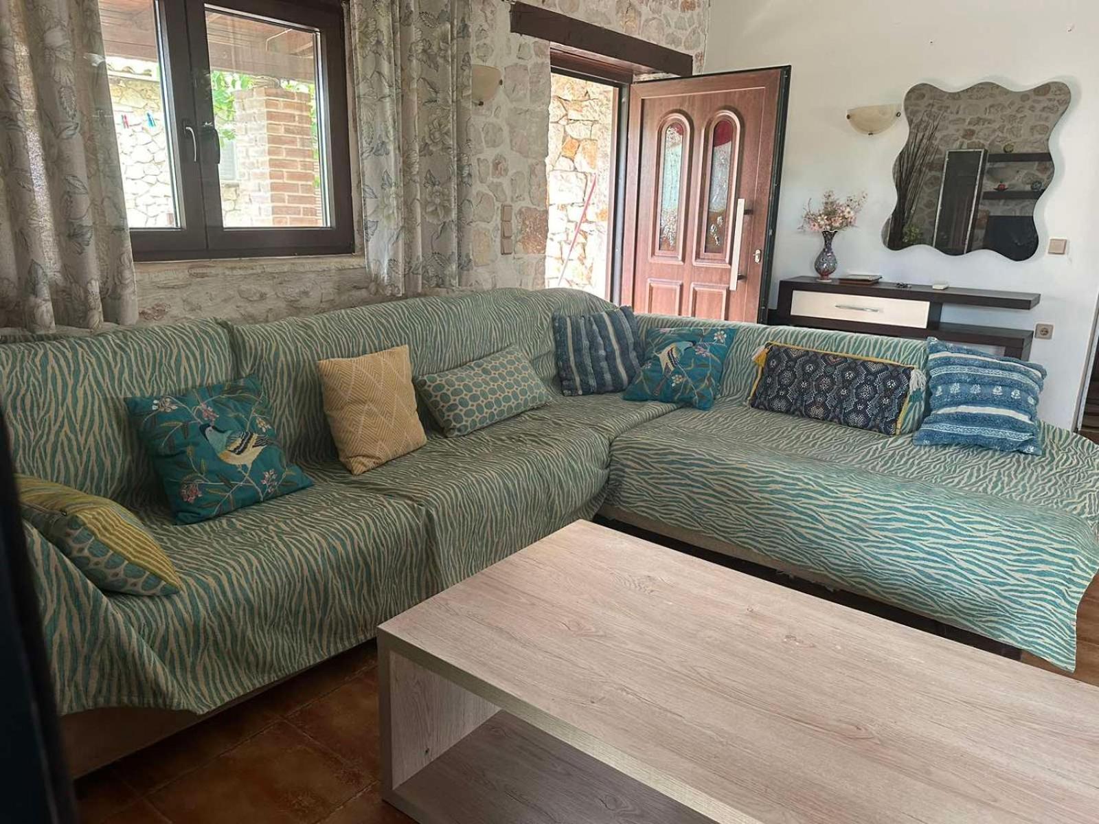 Villa Constantis Kalamaki  Luaran gambar